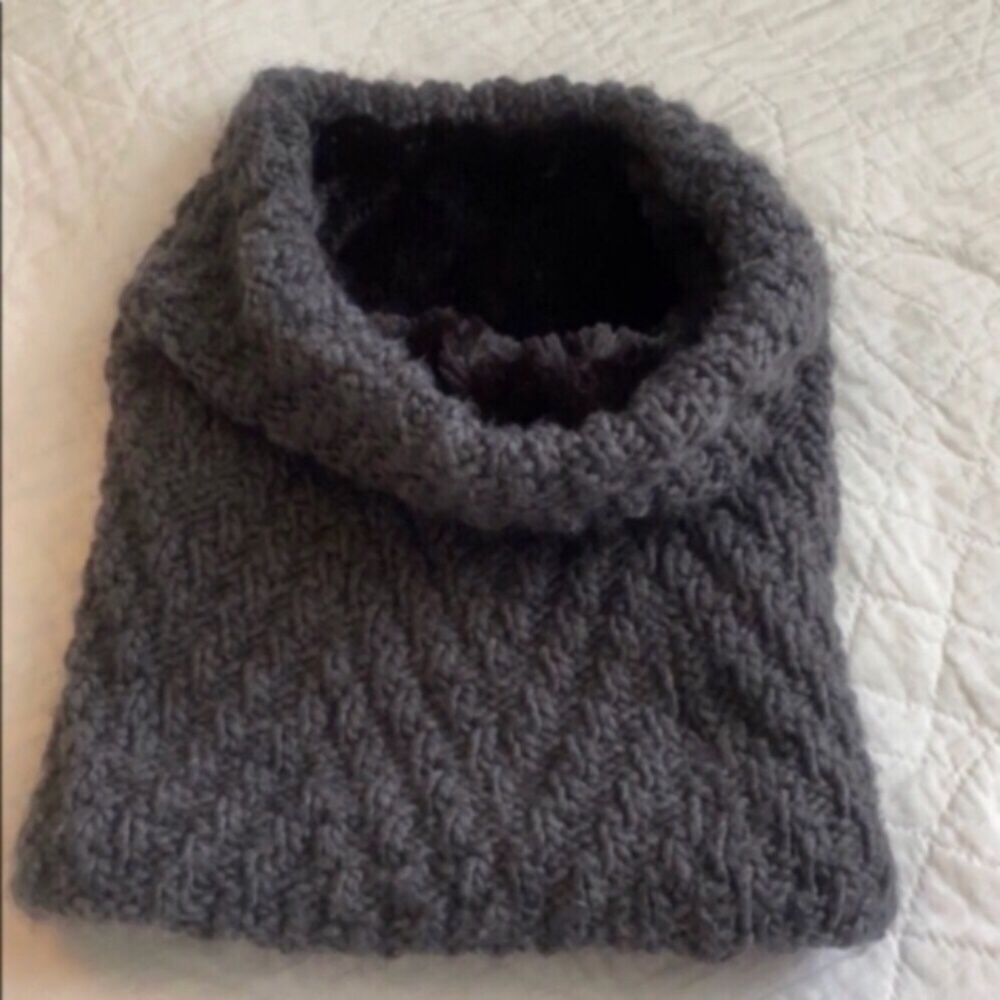 GAP Neck Scarf